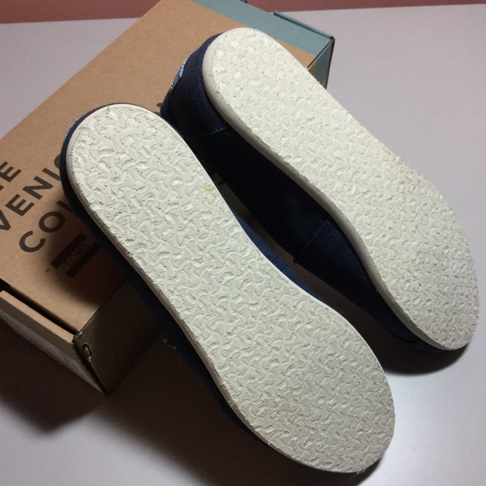 TOMS Navy Slip-On Shoes - Picture 2 of 3